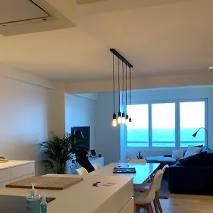 Oskar Luxe Op Zeedijk Met Zeezicht Apartment Ostende